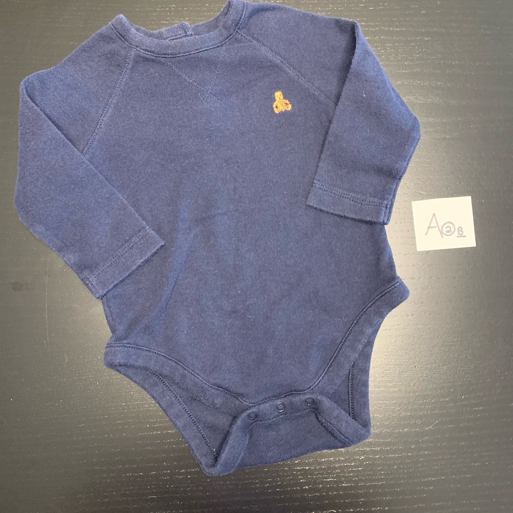🧸 2/$8.00⭐️ GAP 3-6m Long Sleeve Navy Blue Onesie
